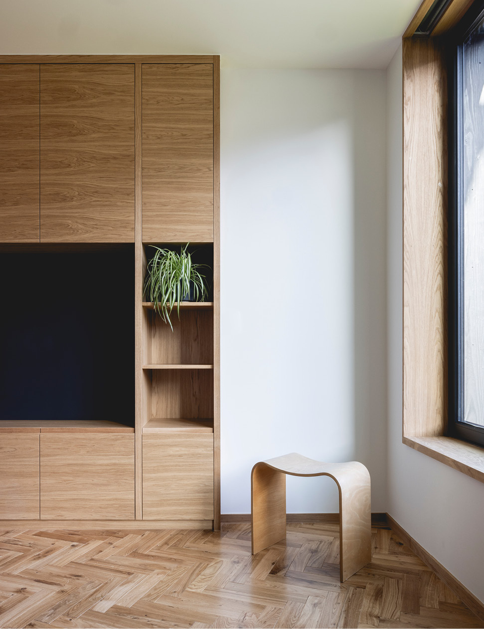 Wedge House: interior photograph  |  Jacob Bley Griffiths